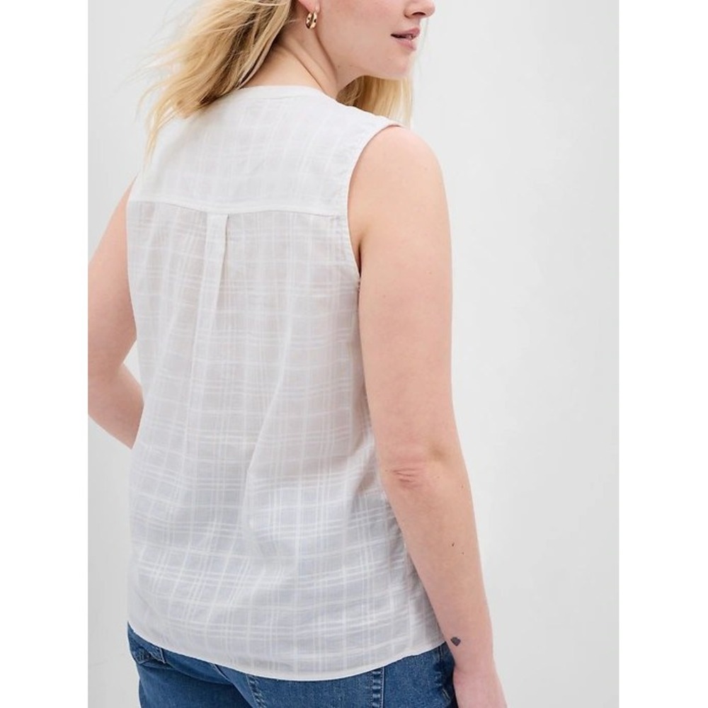 Gap Sleeveless Blouse Womens Medium White Pintuck Pleated Cotton Button Front